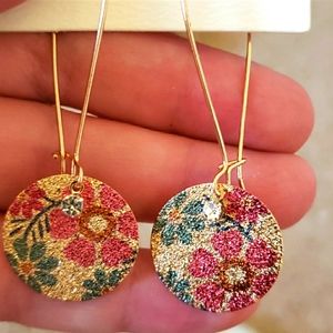 NWT earrings*price firm